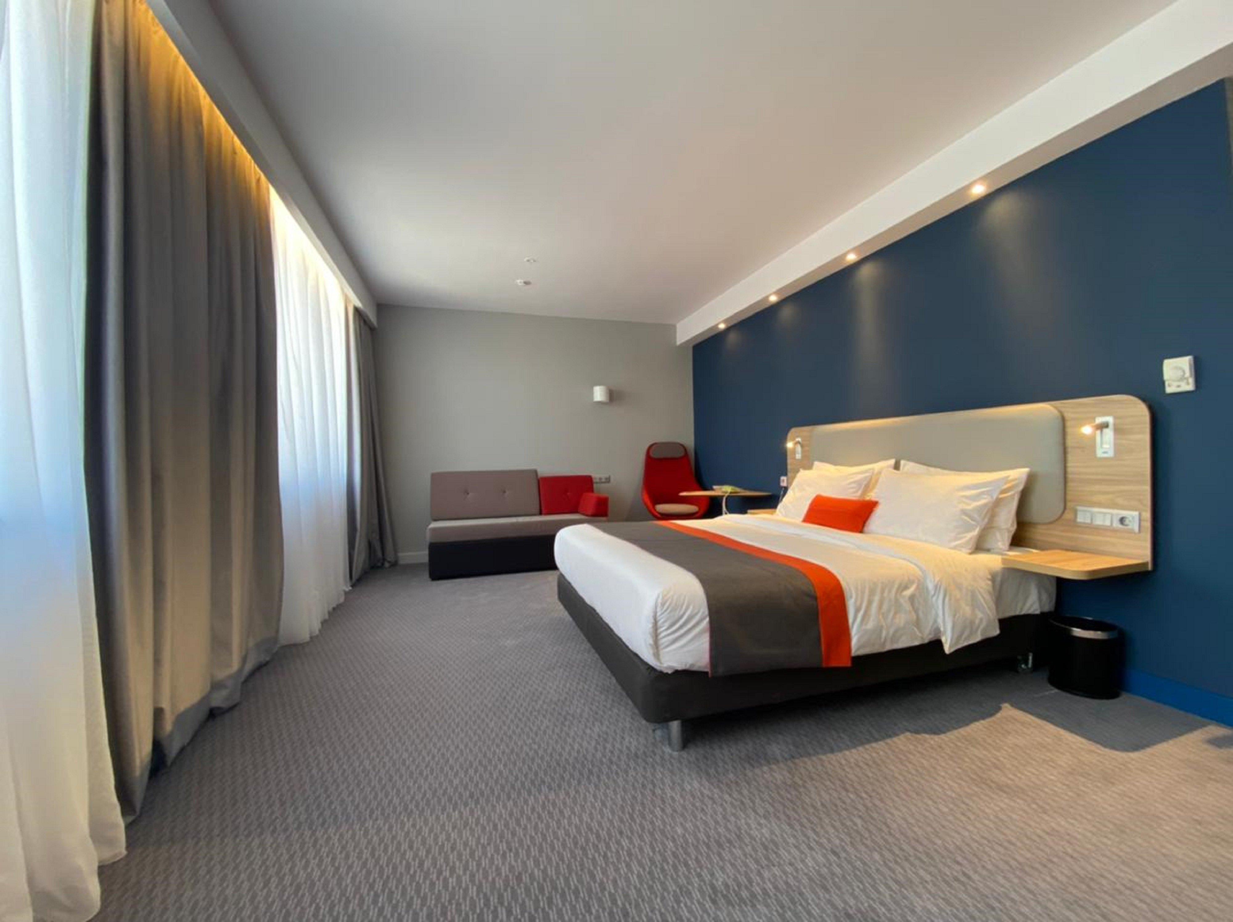 Holiday Inn Express - Almaty By Ihg Extérieur photo